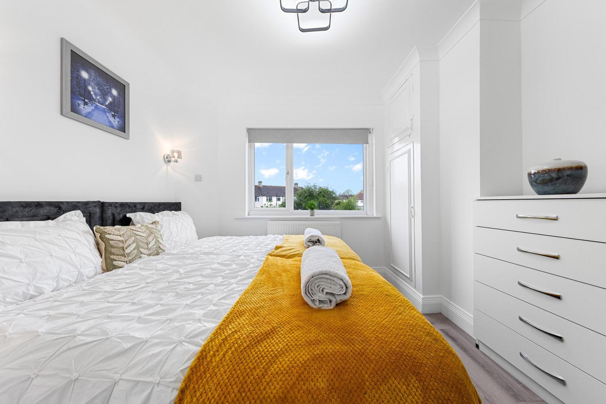 3 Bedroom House Close To Dartford Station Екстериор снимка