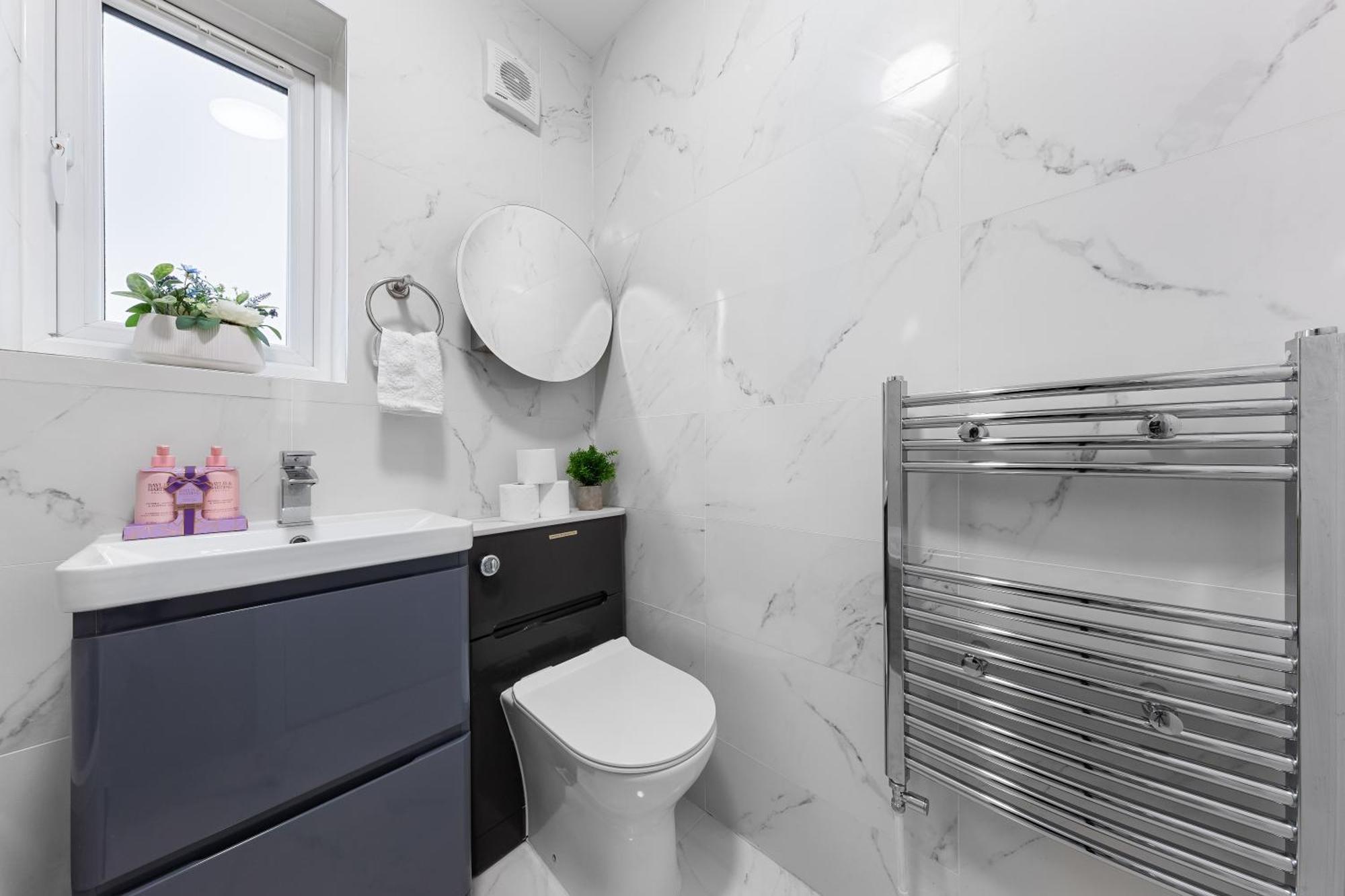 3 Bedroom House Close To Dartford Station Екстериор снимка