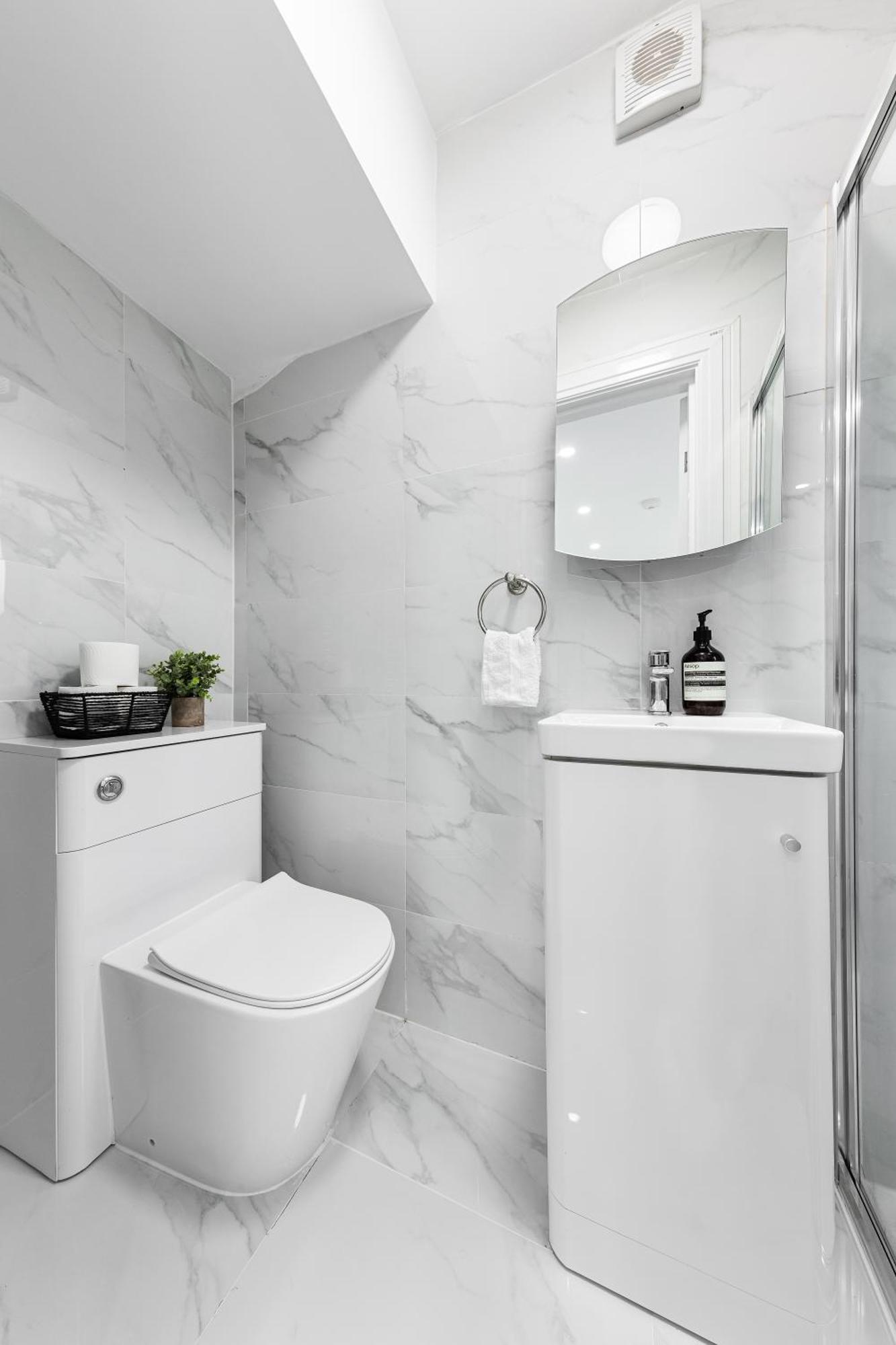 3 Bedroom House Close To Dartford Station Екстериор снимка